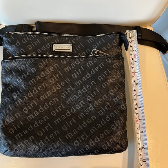 Madden GIRL❤️ Crossbody bag - Picture 9 of 11